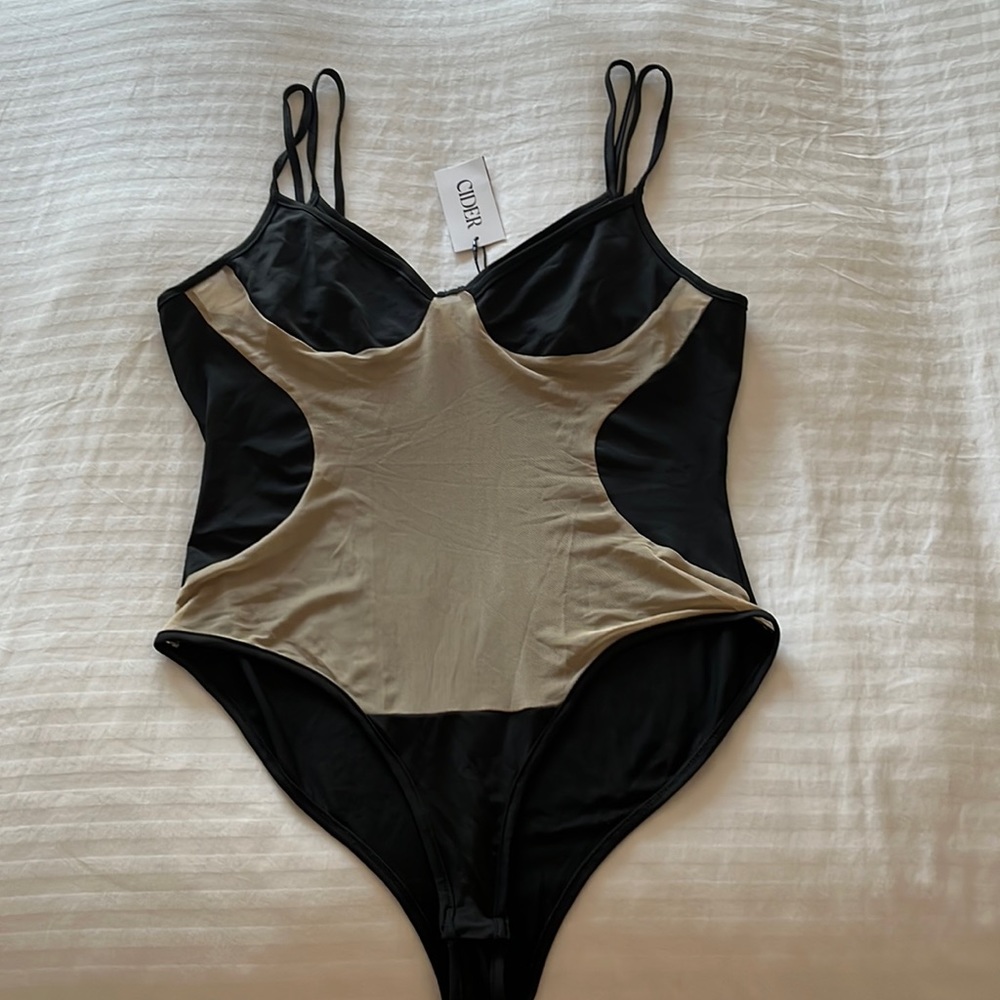 CIDER Black Cutout Mesh Bodysuit -Large 🔥🔥 - Picture 2 of 9